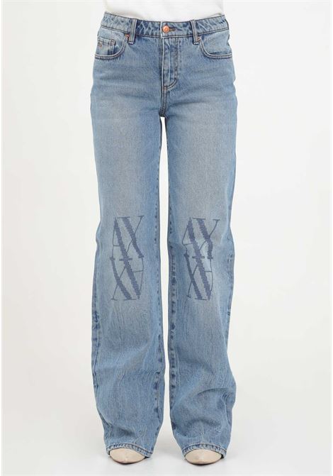 Jeans da donna in denim blu con logo monogram ricamato sulle ginocchia ARMANI EXCHANGE | 6DYJ52Y19KZ1500